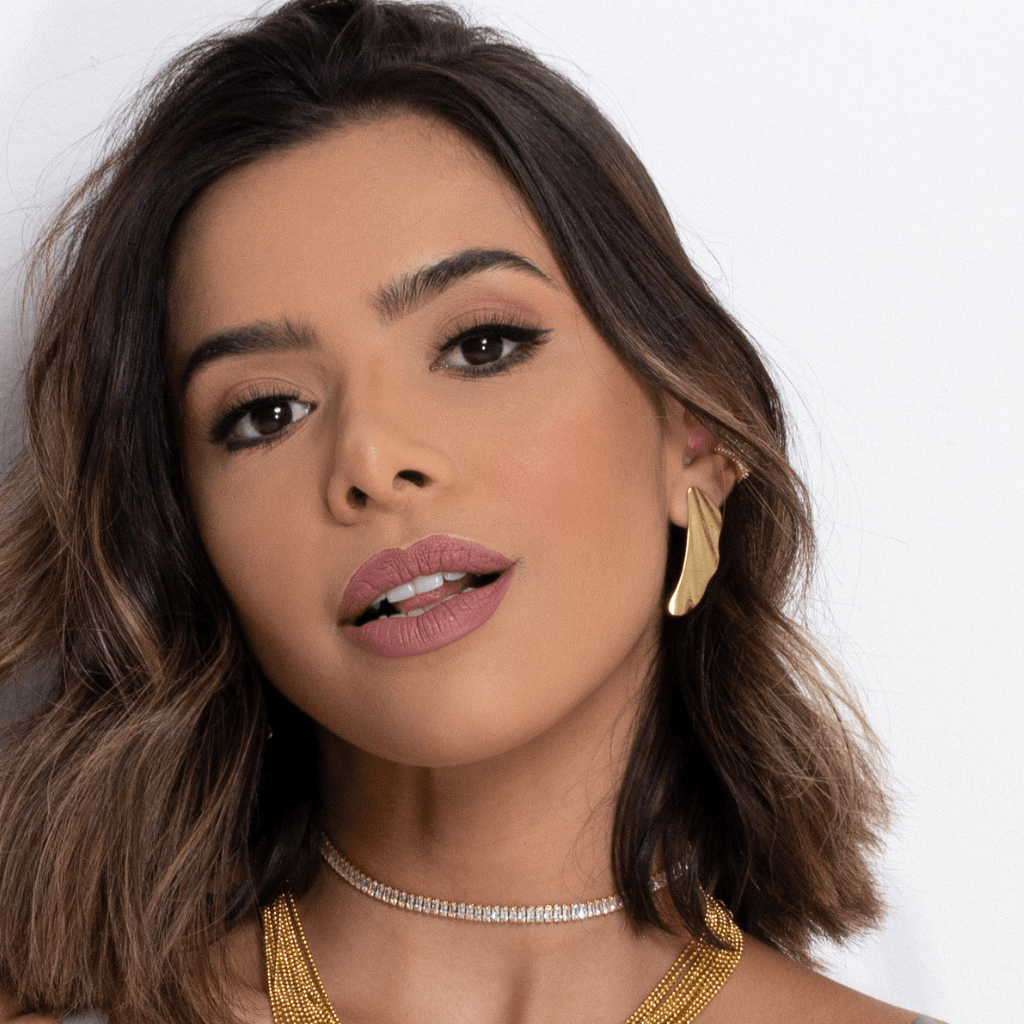 Brinco Asa Amassada Banhado a Ouro 18k - Mafê Acessórios
