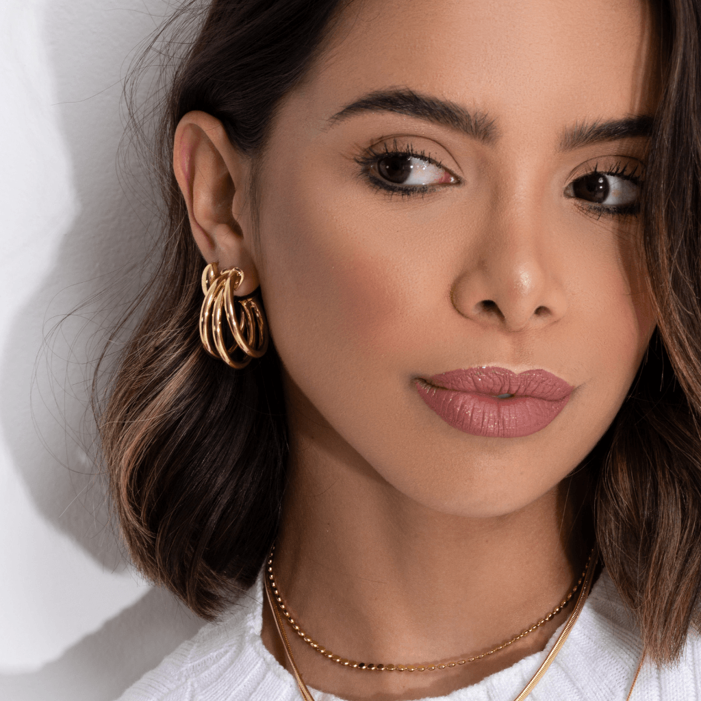 Brinco Tripla Argola Tubular Banhado a Ouro 18k - Mafê Acessórios