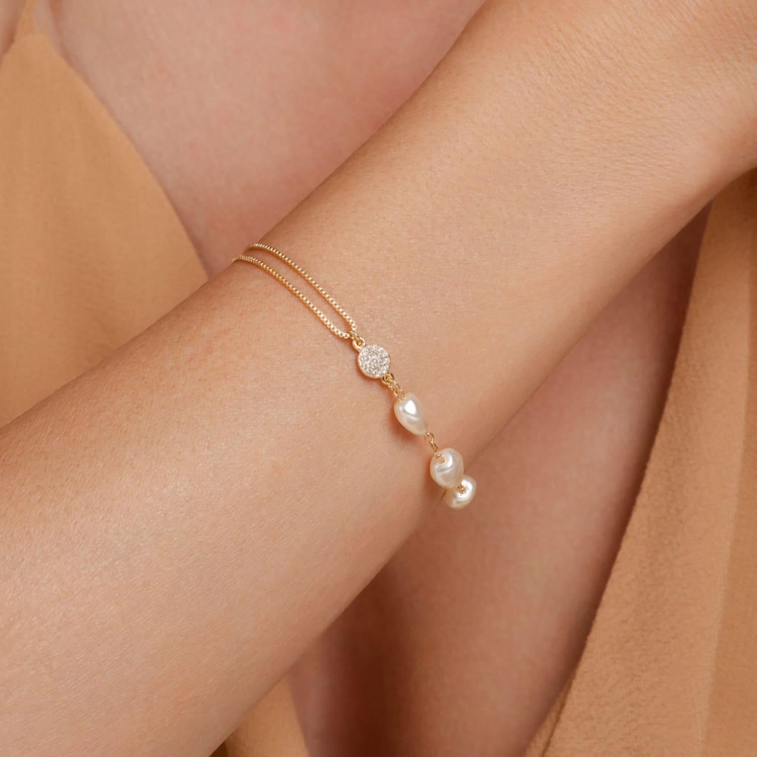 Pulseira Meia Perola Banhado a Ouro 18K