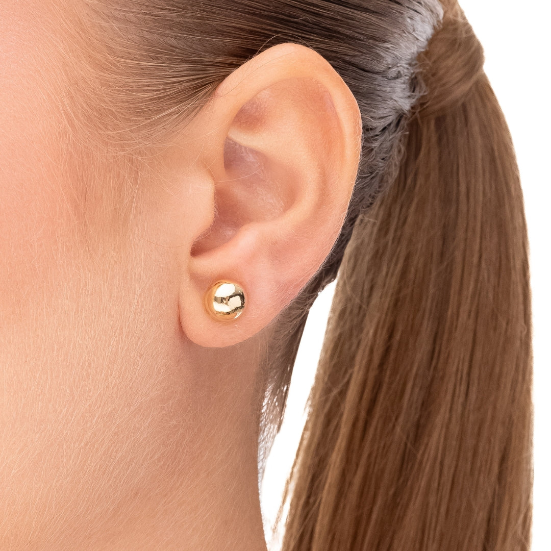 Brinco Meia Esfera Lisa 8mm Banhado a Ouro 18k