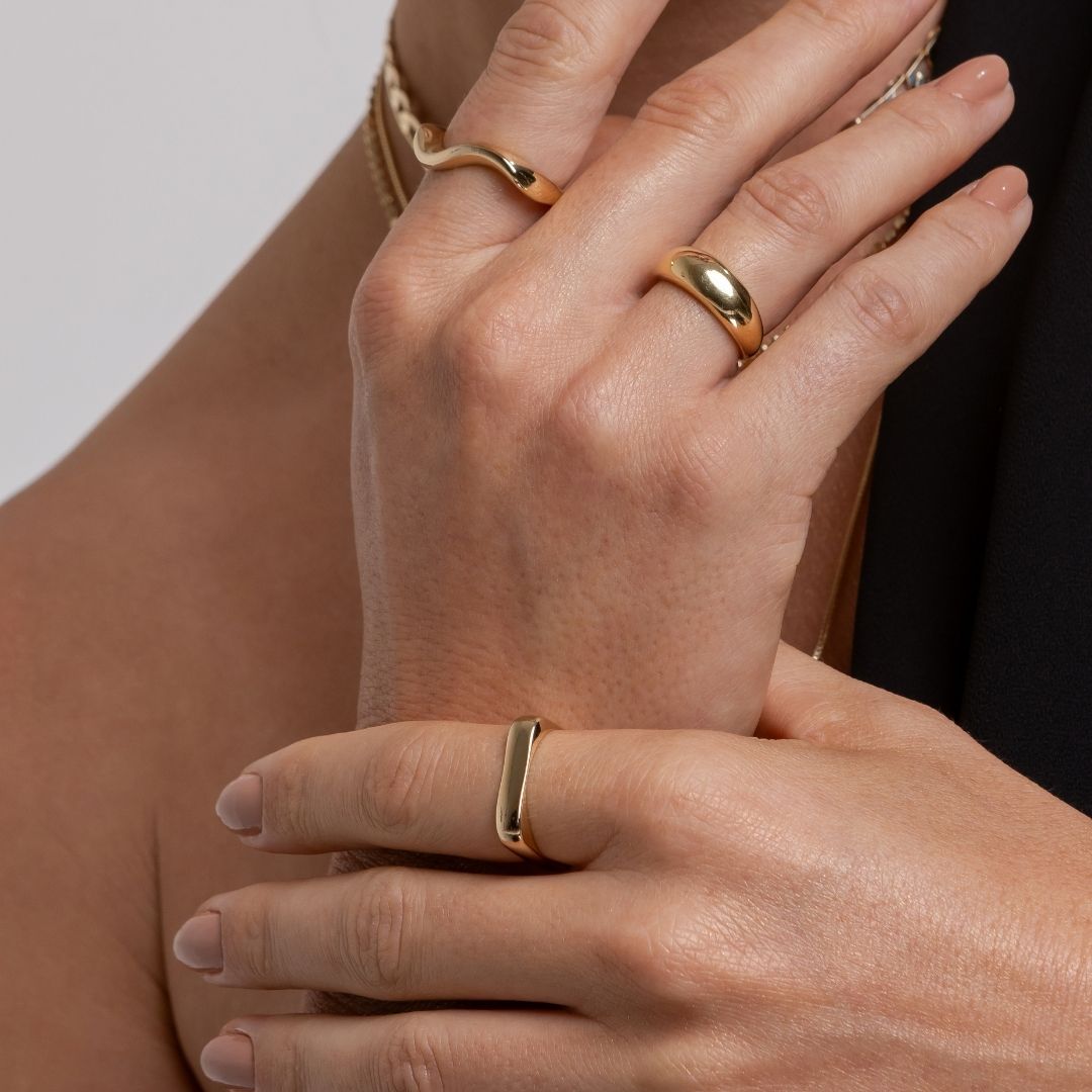 Anel Quadrado Banhado a Ouro 18k