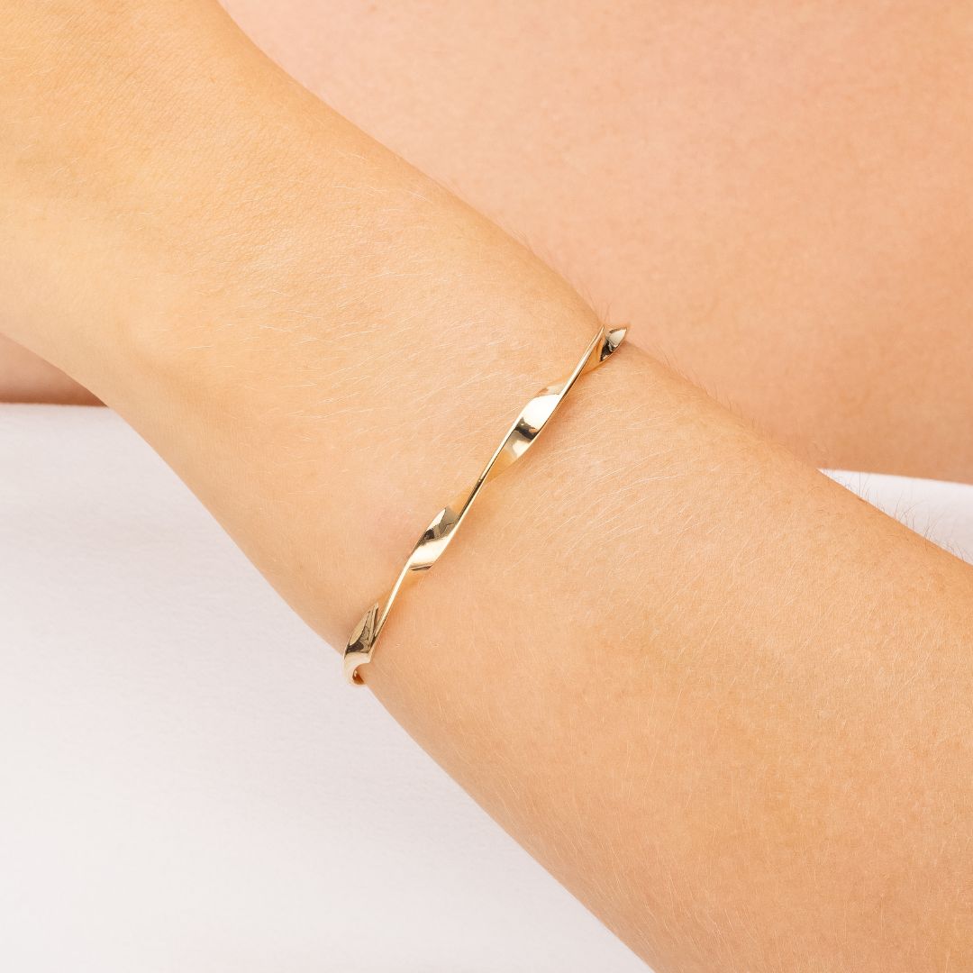 Bracelete Chapa Torcida 3mm Banhado a Ouro 18K