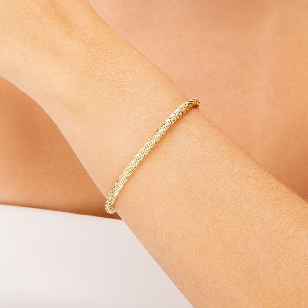 Bracelete Torcido Banhado a Ouro 18K