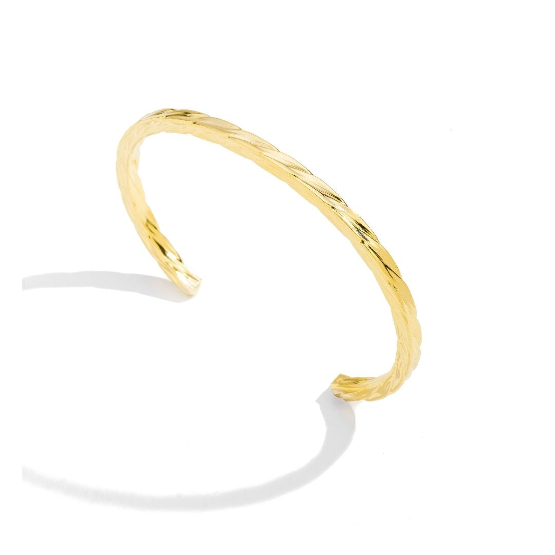 Bracelete Quadrado Trabalhado Banhado a Ouro 18K