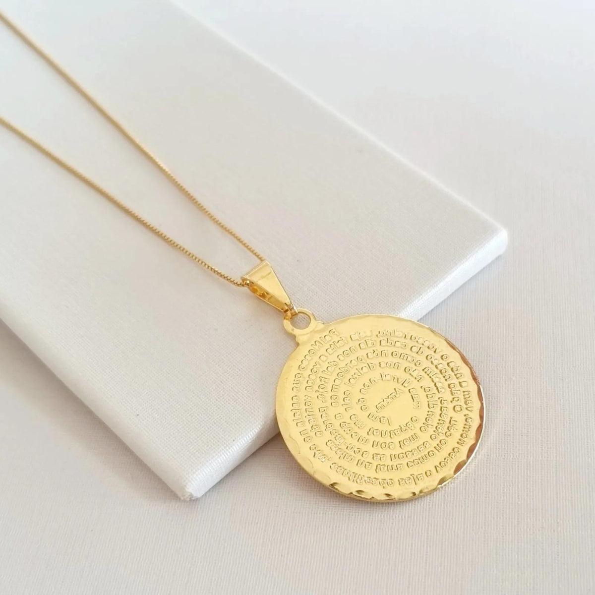 Colar Medalha Pai Nosso Banhado a Ouro 18K