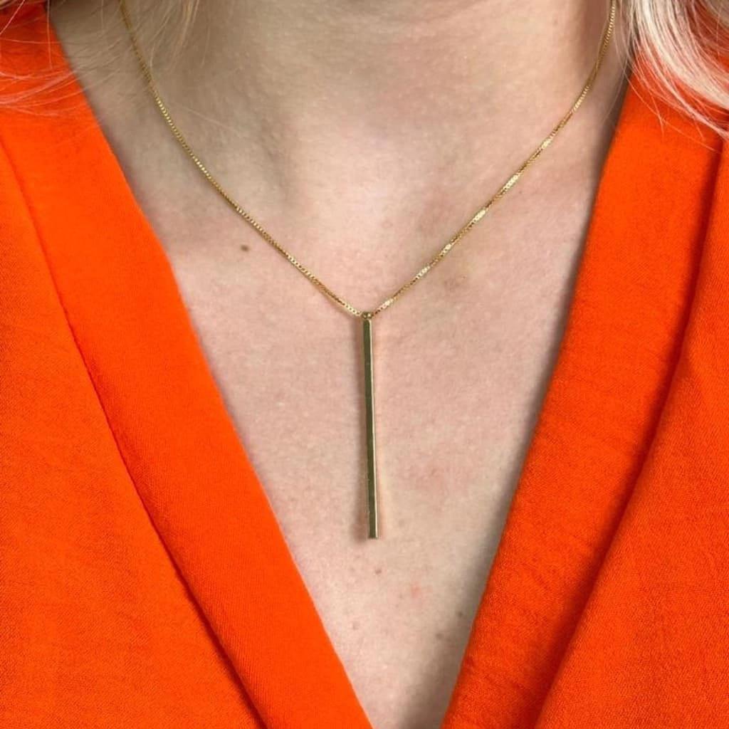 Colar Pingente Haste Lisa Banhado a Ouro 18K - Mafê Acessórios