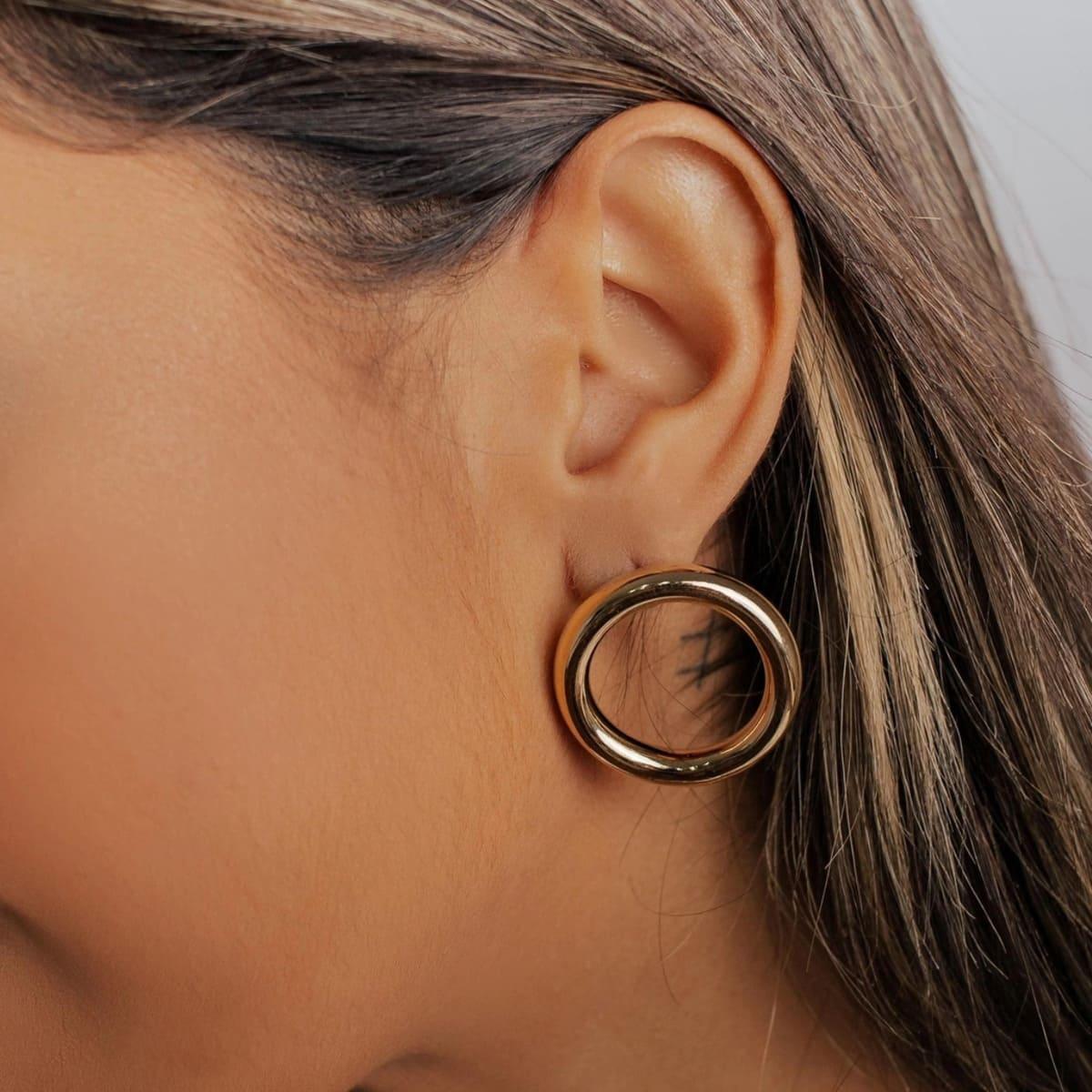 Brinco Anel Tubular Banhado a Ouro 18k - Mafê Acessórios