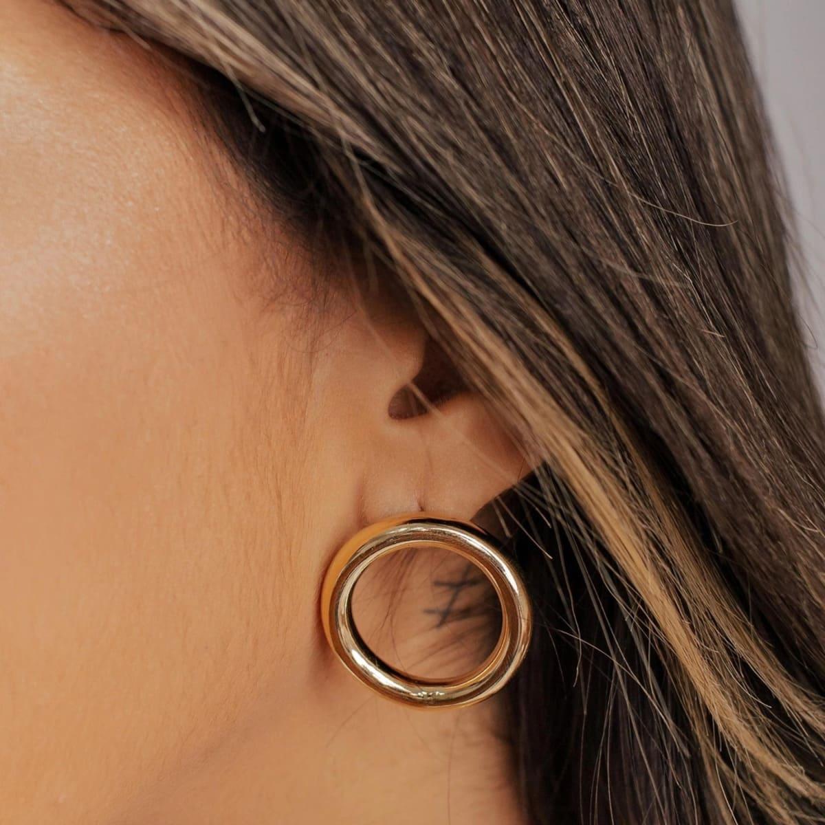 Brinco Anel Tubular Banhado a Ouro 18k - Mafê Acessórios