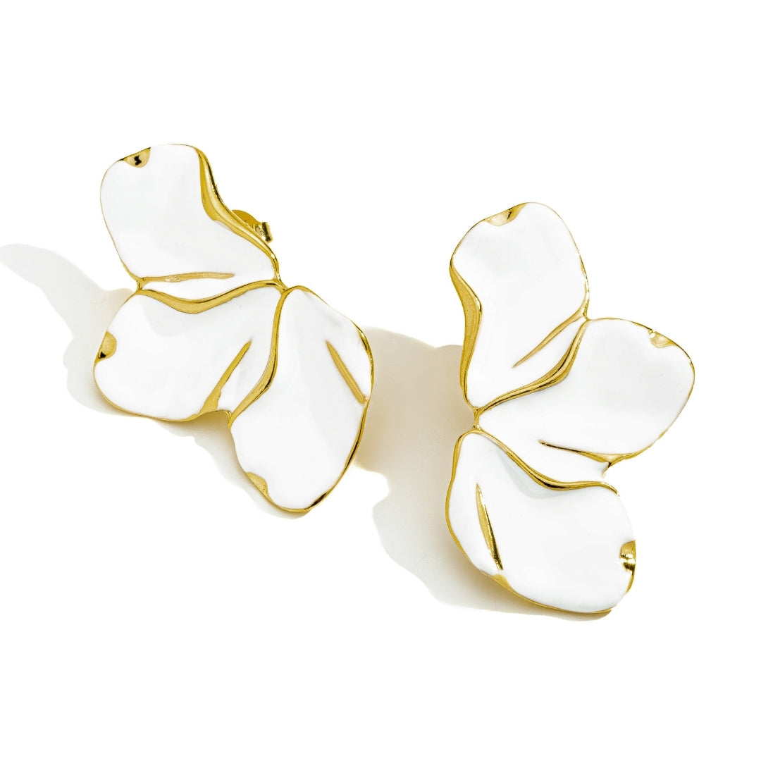 Brinco Meia Flor Resinado Banhado a Ouro 18K