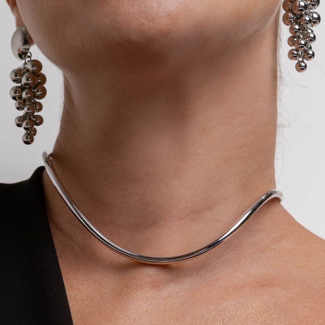 Choker Orgânica Tubo Ondulado Prata