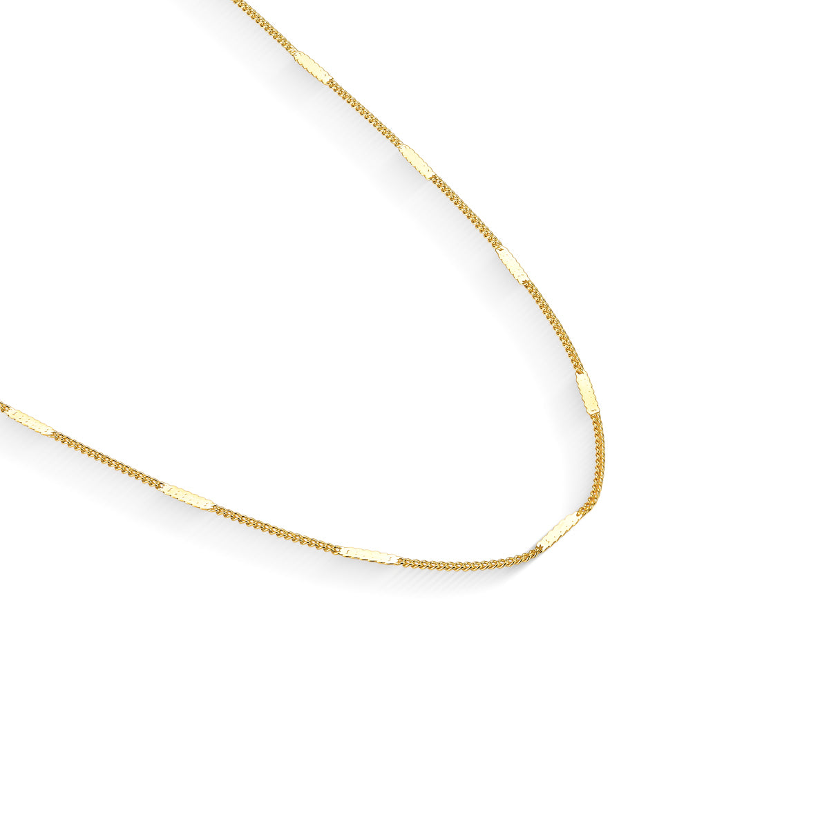 Colar Plaquinha Amassada Longo Banhado a Ouro 18k