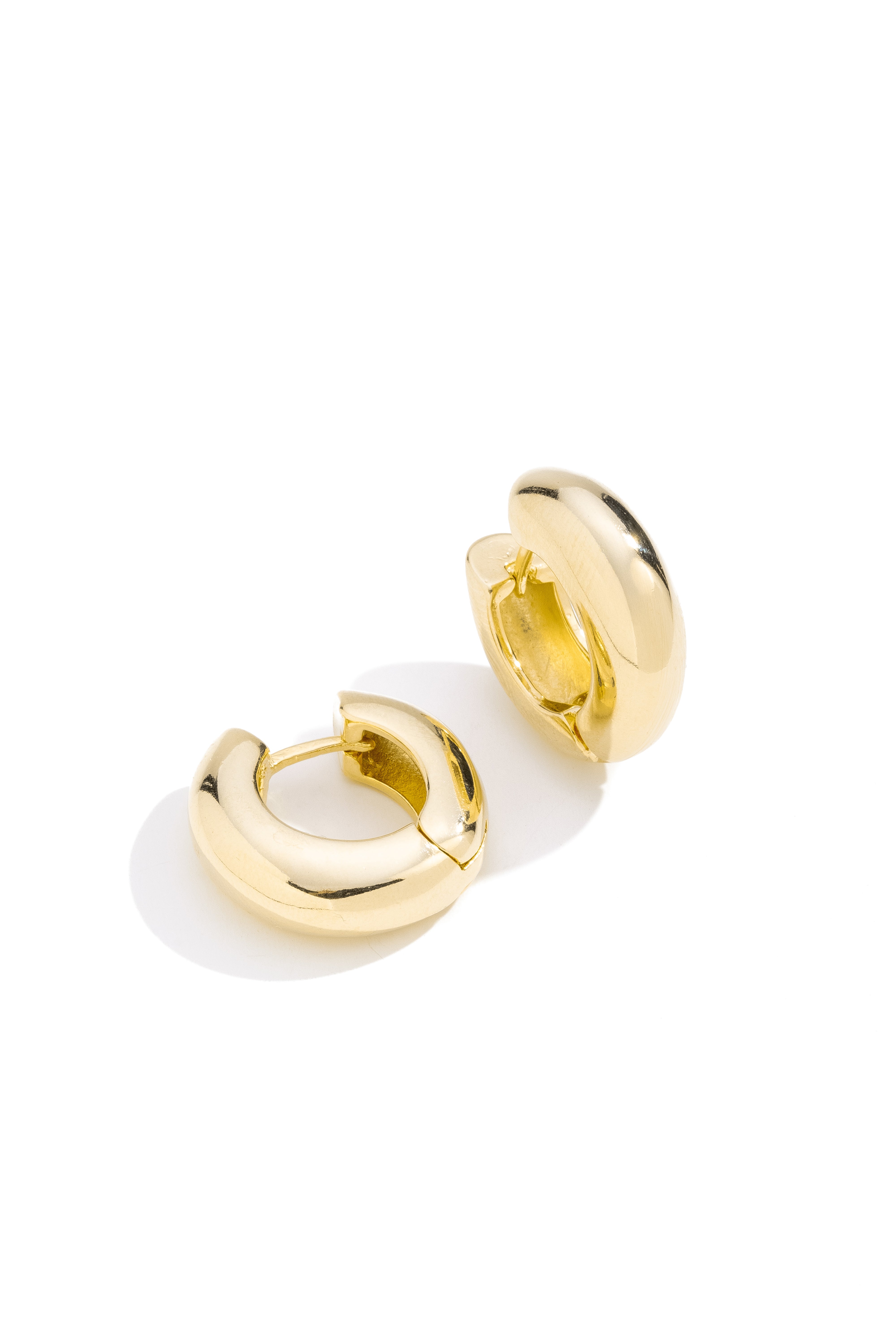 Brinco Argola Tubo Puffer Click Banhado a Ouro 18K
