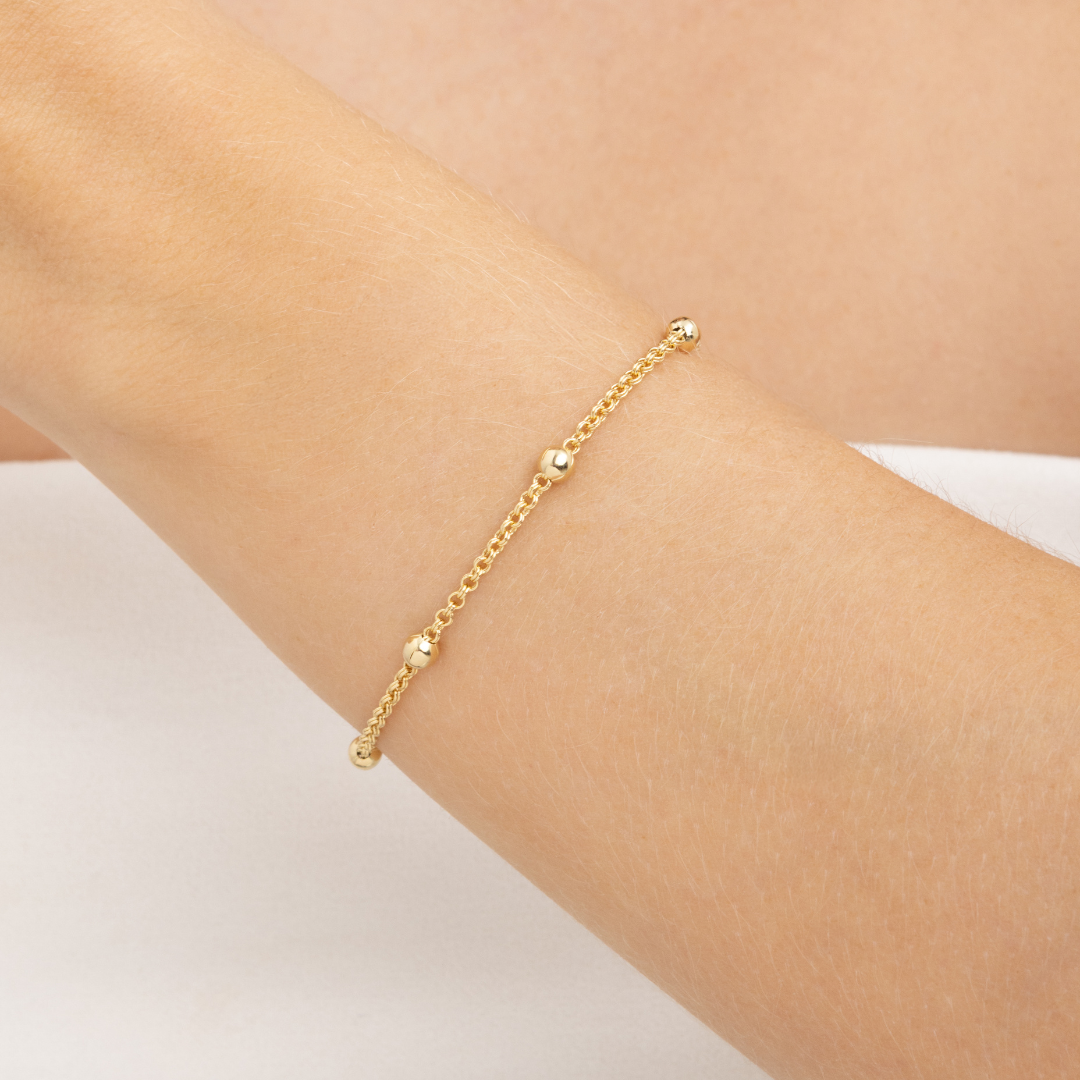 Pulseira de Elos com Bolas Lisas Banhada a Ouro 18K