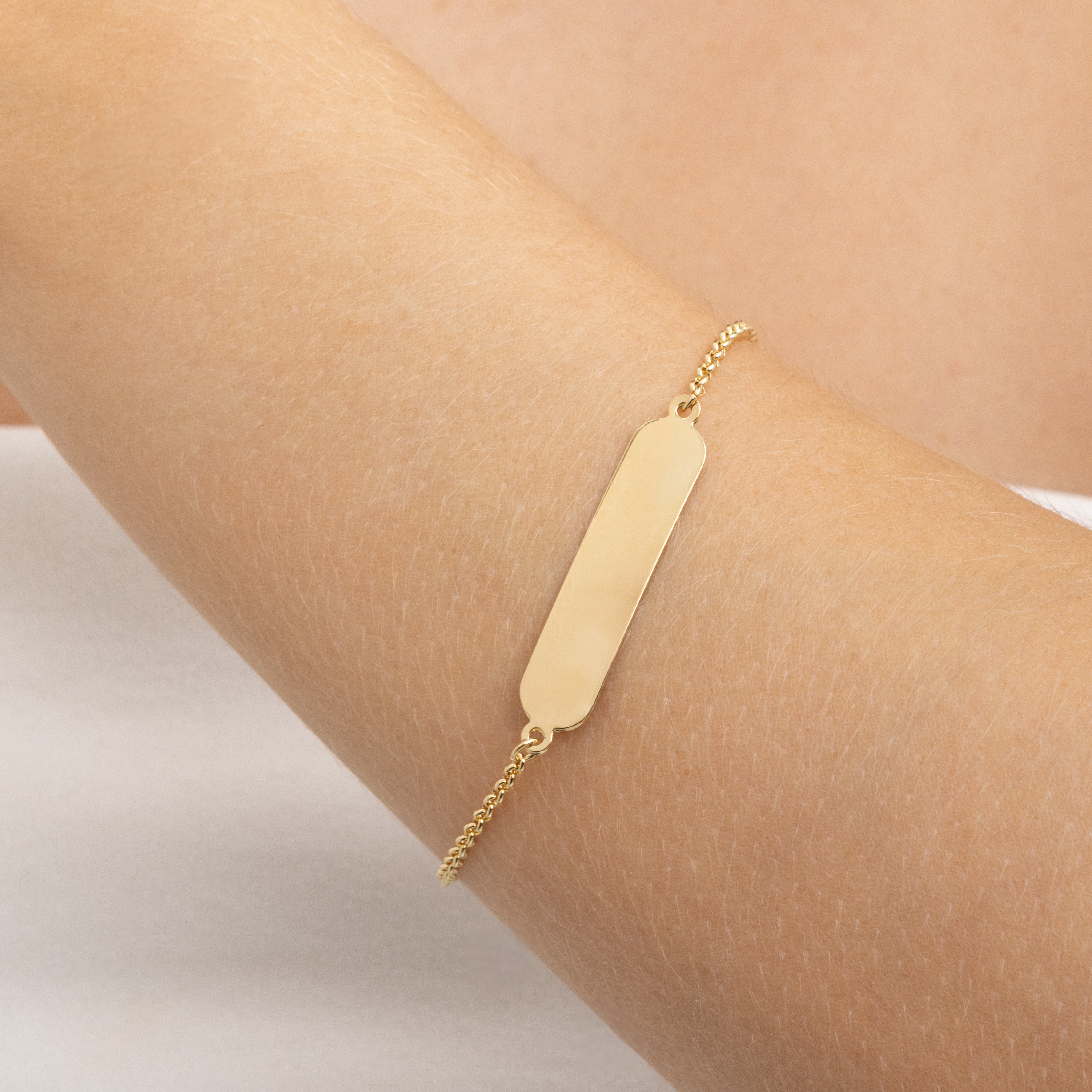 Pulseira de Elo Português com Placa Lisa Banhado a Ouro 18K