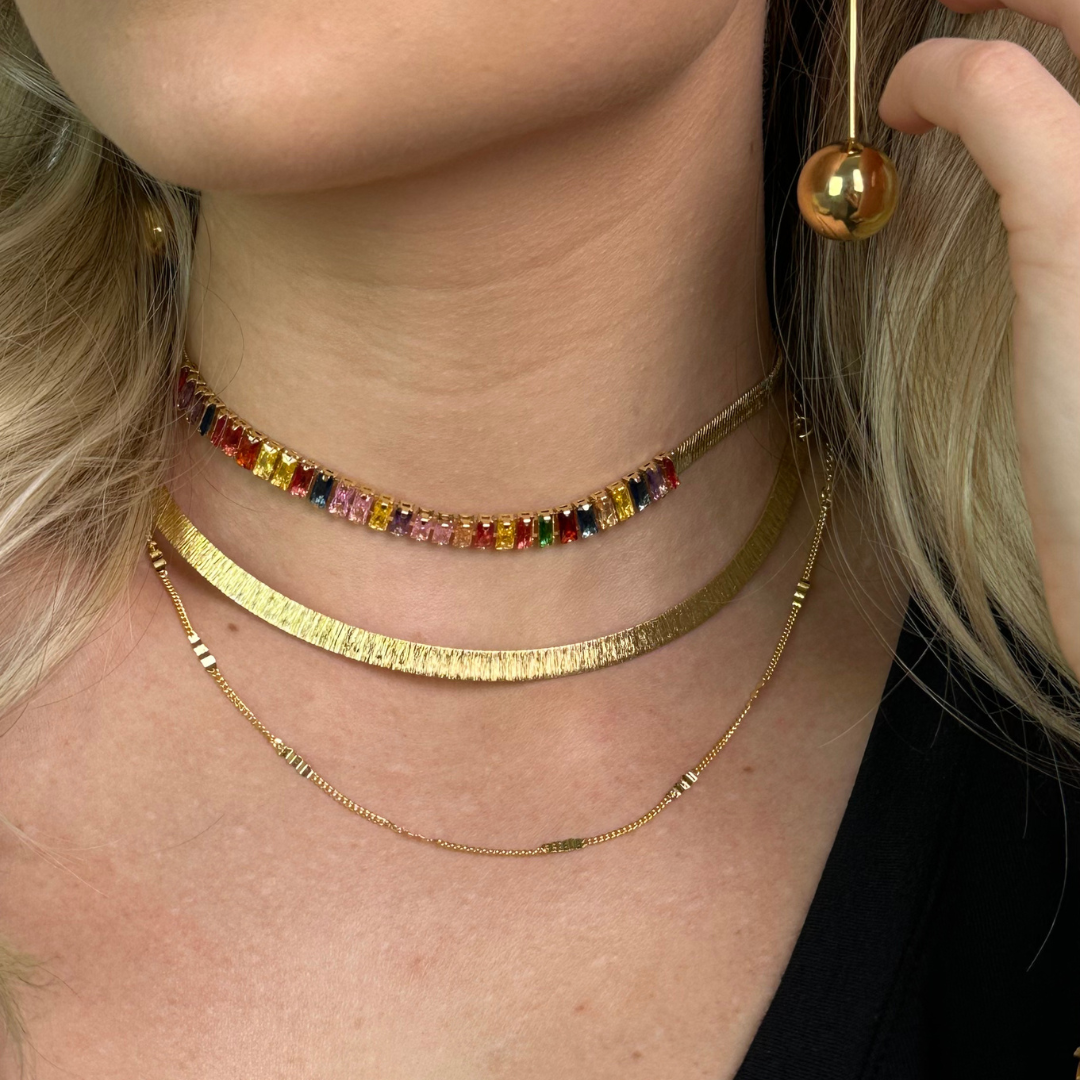 Colar Plaquinha Diamantada Banhada a Ouro 18k