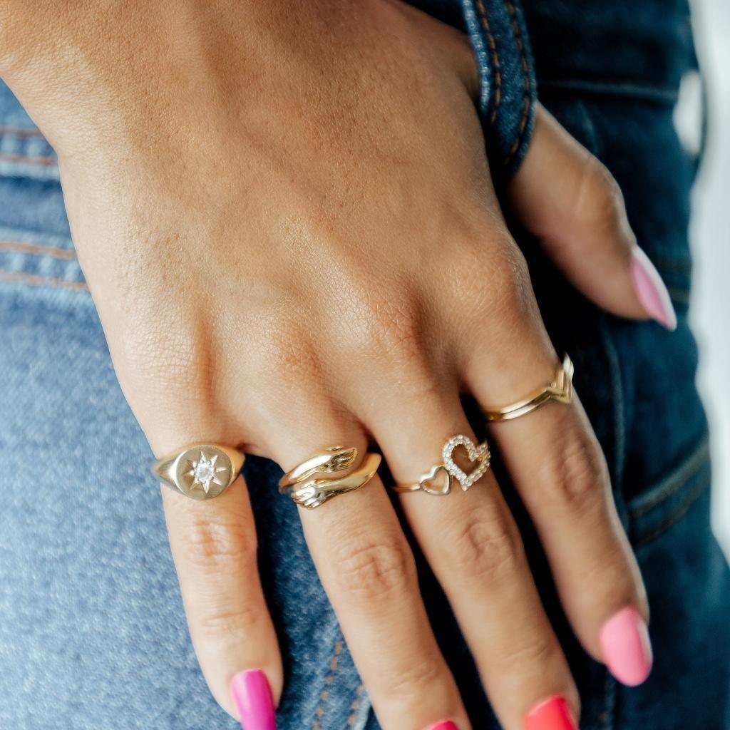Anel V Duplo Banhado A Ouro 18K