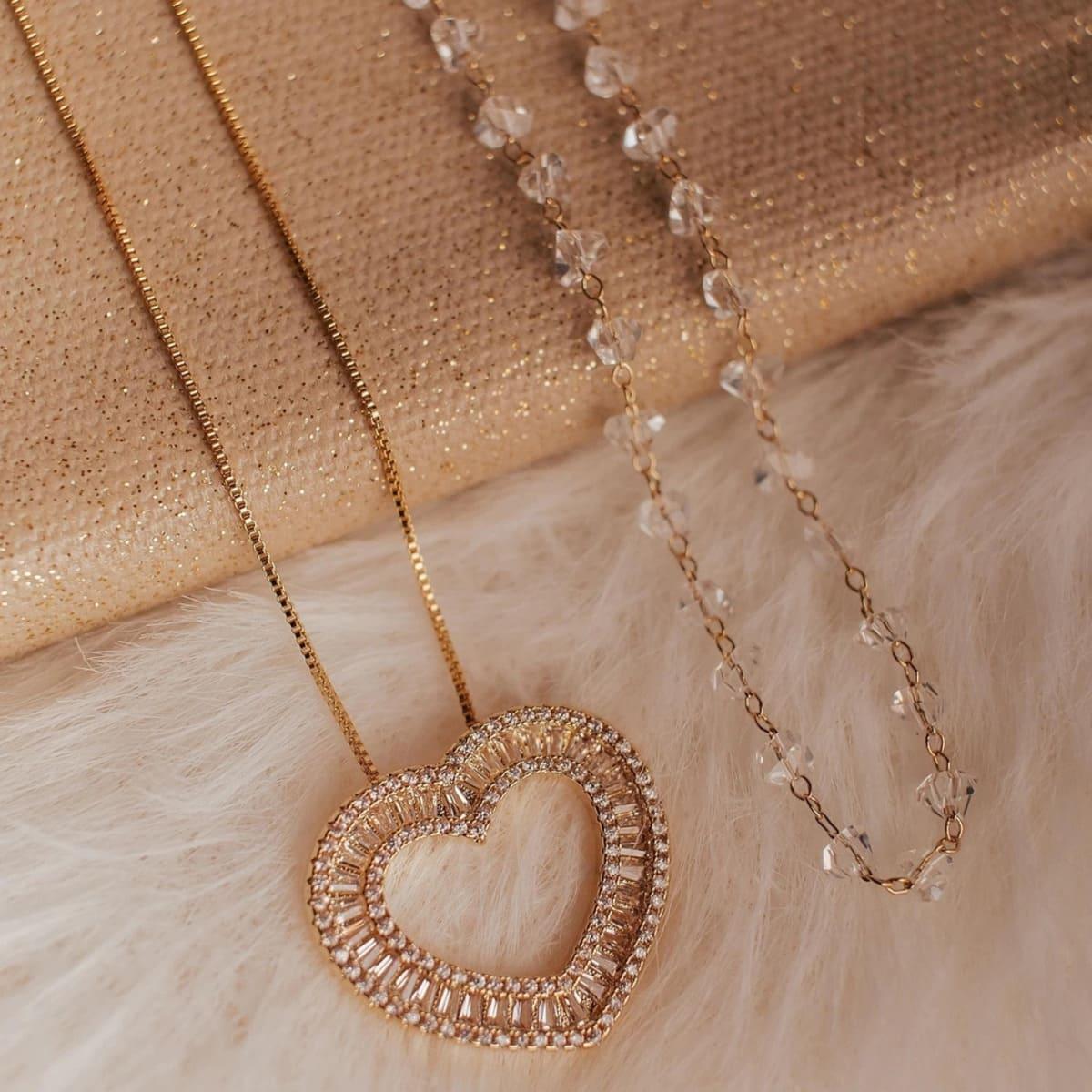 Colar Coração Cravejado Banhado a Ouro 18K - Mafê Acessórios